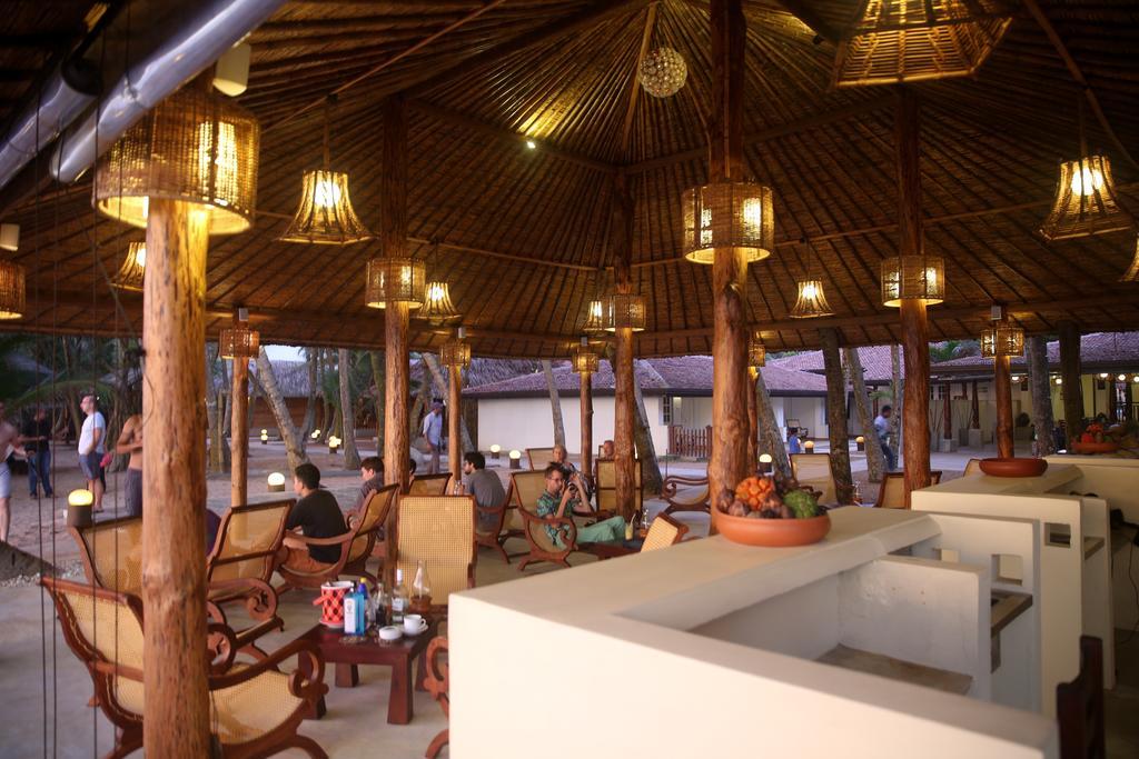 Thejan Beach Cabanas Бентота Экстерьер фото