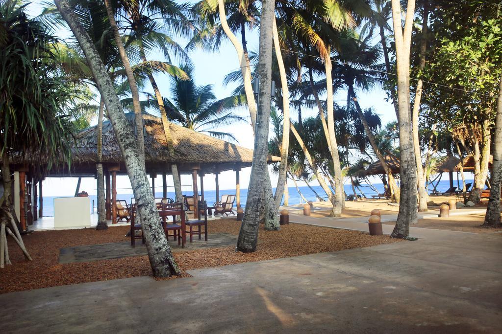 Thejan Beach Cabanas Бентота Экстерьер фото