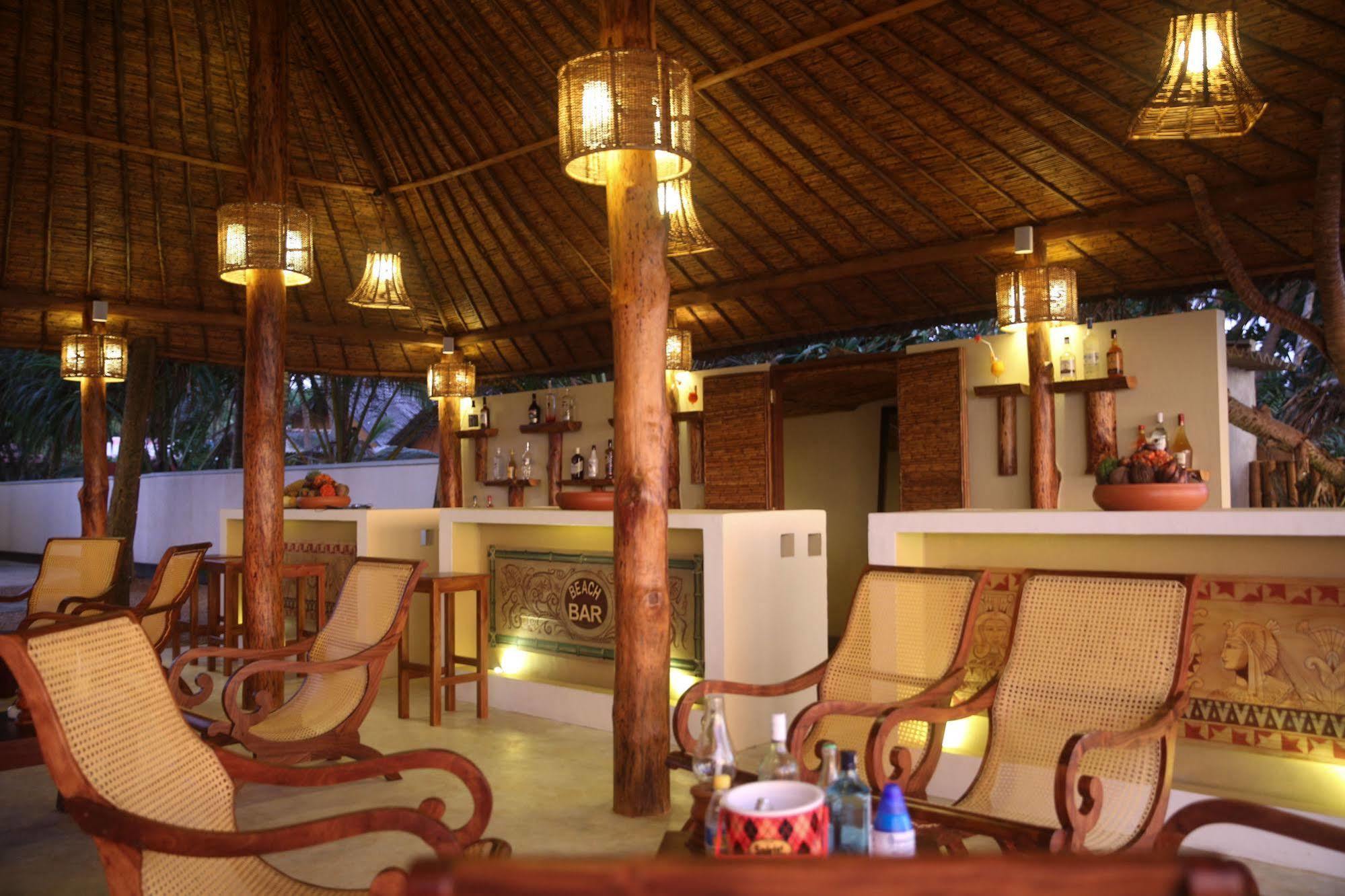 Thejan Beach Cabanas Бентота Экстерьер фото